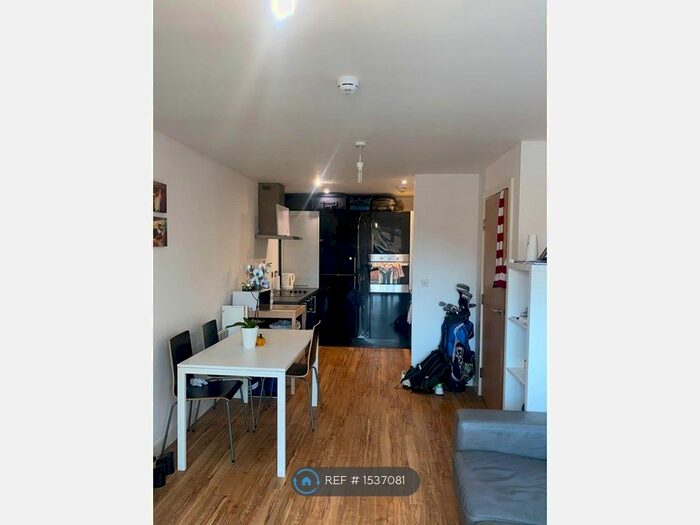 1 Bedroom Flat To Rent In Plaza Boulevard, Liverpool, L8