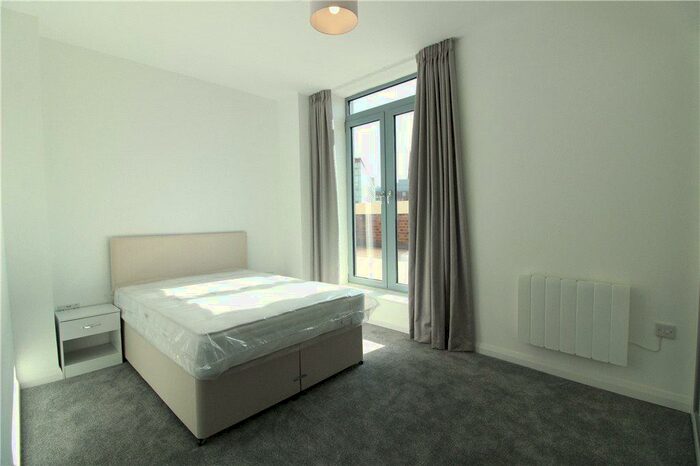 2 Bedroom Apartment To Rent In The Co-Operative, Corporation Street, Coventry, West Midlands, CV1