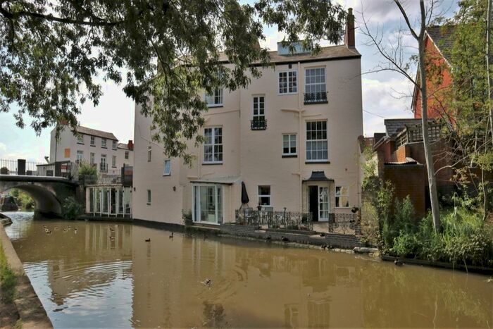 2 Bedroom Flat To Rent In Ranelagh Terrace, Leamington Spa, Warwickshire, CV31