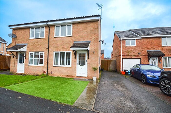 2 Bedroom Semi-Detached House For Sale In Lineacre Close, Grange Park, West Swindon, SN5