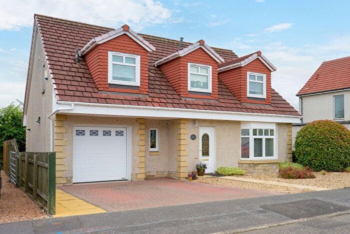 4 Bedroom Detached House For Sale In Broomhill Avenue, Larbert, FK5