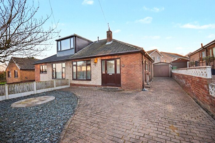 2 Bedroom Bungalow For Sale In Newlands Drive, Stanley, Wakefield, West Yorkshire, WF3