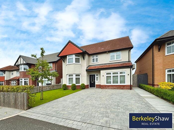 5 Bedroom Detached House For Sale In Stoneleigh Park, Thornton, Liverpool, L23