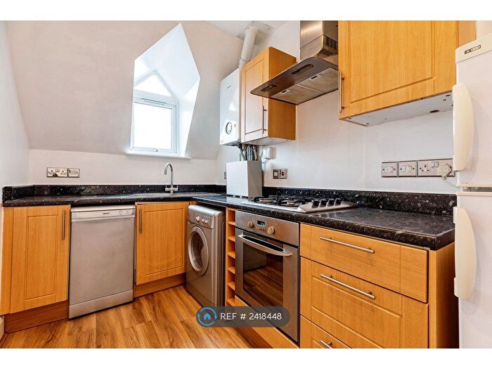 1 Bedroom Flat To Rent In Alexandra Road, Wimbledon, SW19
