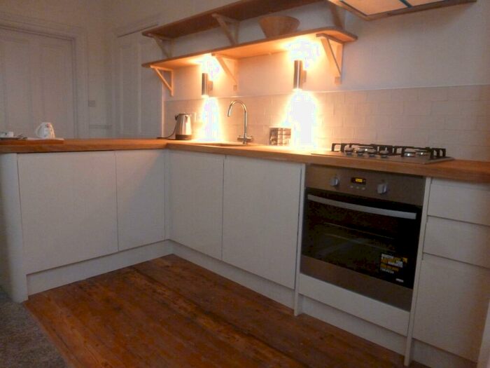 1 Bedroom Apartment To Rent In Avenue Road, Leamington Spa, CV31