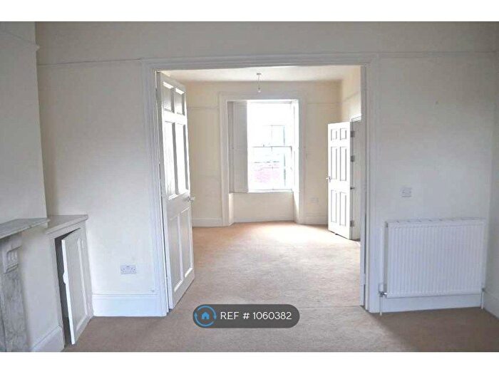 1 Bedroom Terraced House To Rent In Old Tiverton Road, Exeter, EX4