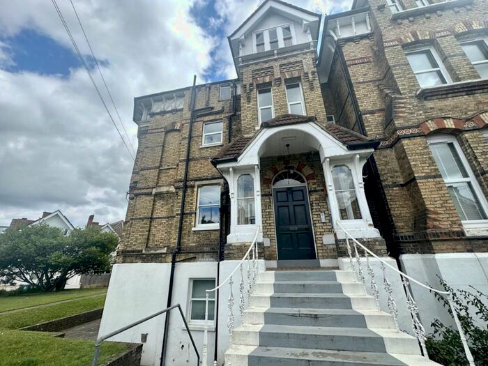 2 Bedroom Flat To Rent In Manor Road, Folkestone, CT20