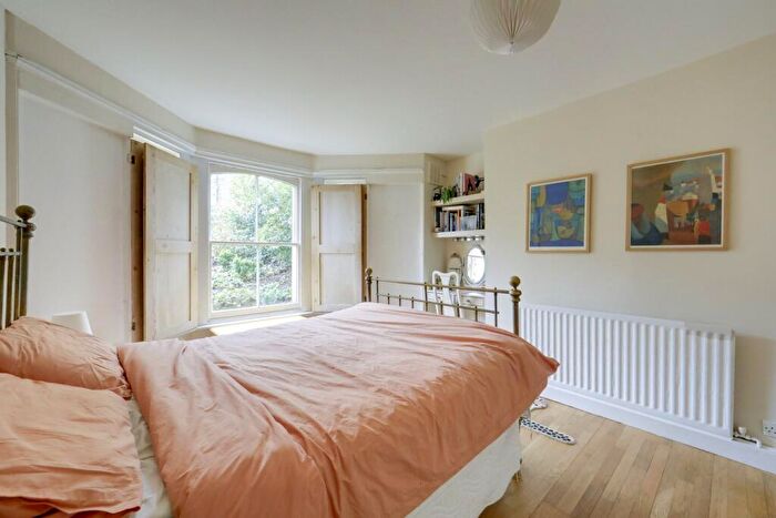 2 Bedroom Flat For Sale In Manor Park, Hither Green, London, SE13