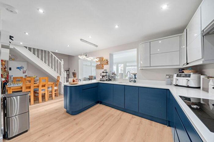 4 Bedroom Semi Detached Bungalow For Sale In Rostherne Close, Warrington, WA5