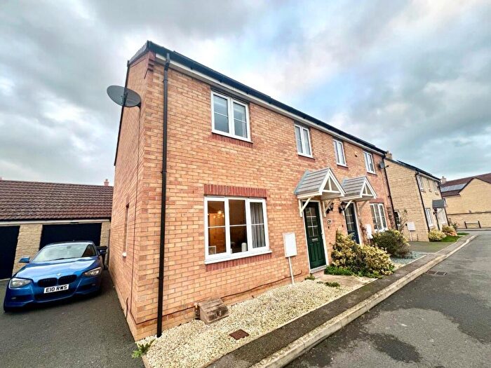 3 Bedroom Semi-Detached House To Rent In Racecourse Road, Barleythorpe, LE15