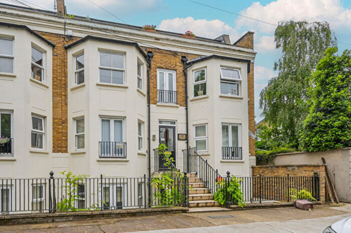 1 Bedroom Flat For Sale In Swan Court, Tower Hamlets, London, E14