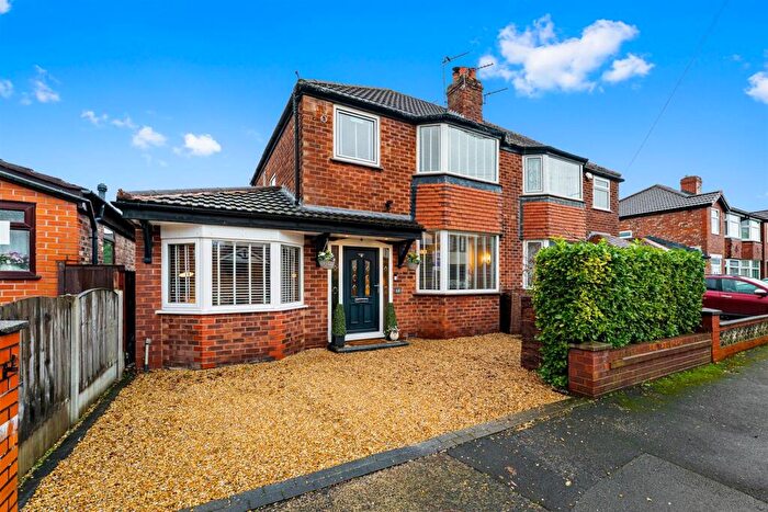 3 Bedroom Semi Detached House For Sale In Craddock Road, Sale, M33
