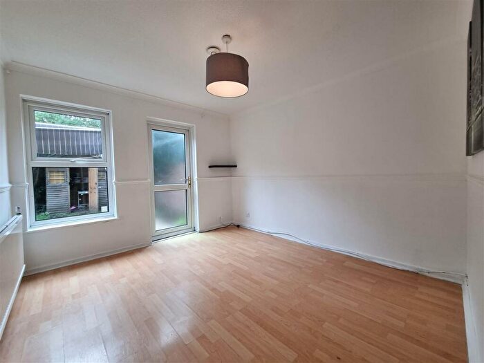 2 Bedroom Flat To Rent In Eastney Road, Croydon, CR0