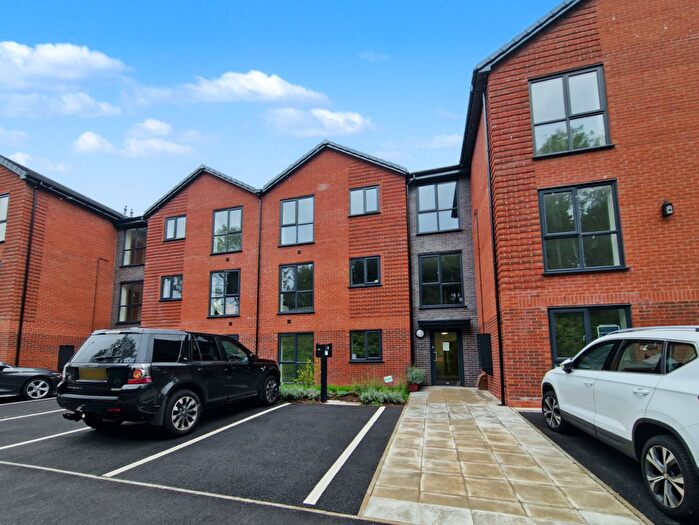 2 Bedroom Apartment To Rent In The Poppies, Prestwich, M25