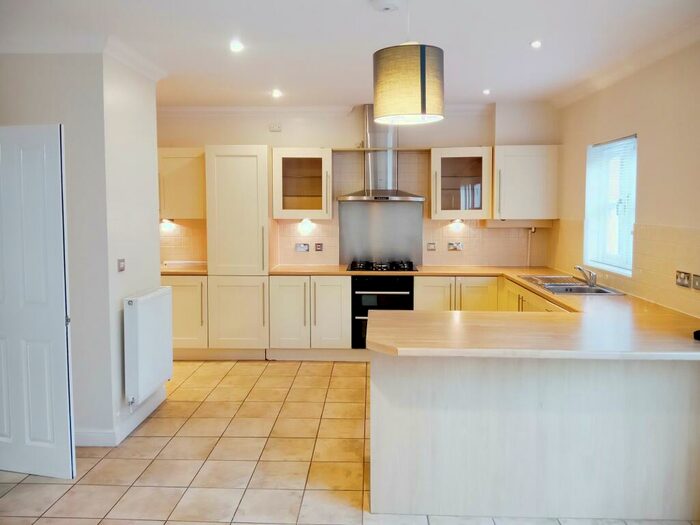 4 Bedroom Semi-Detached House To Rent In Royal Victoria Park, Westbury On Trym, BS10