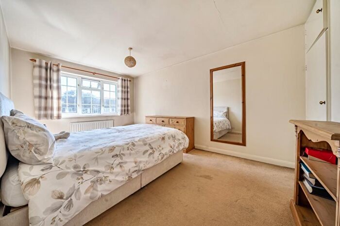 3 Bedroom Terraced House For Sale In Meadow Close, Thatcham, RG19