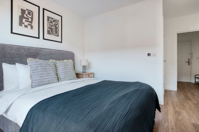 2 Bedroom Apartment To Rent In Vanguard Way, London, , Uk, E17