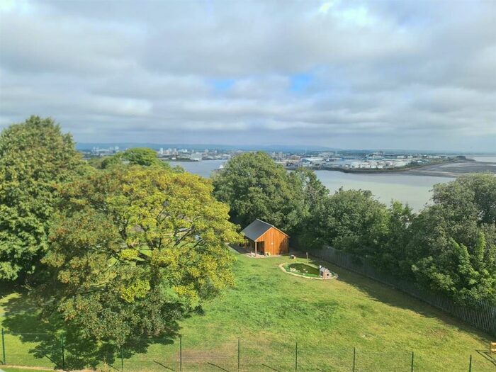 2 Bedroom Flat To Rent In Uppercliff Close, Penarth, CF64