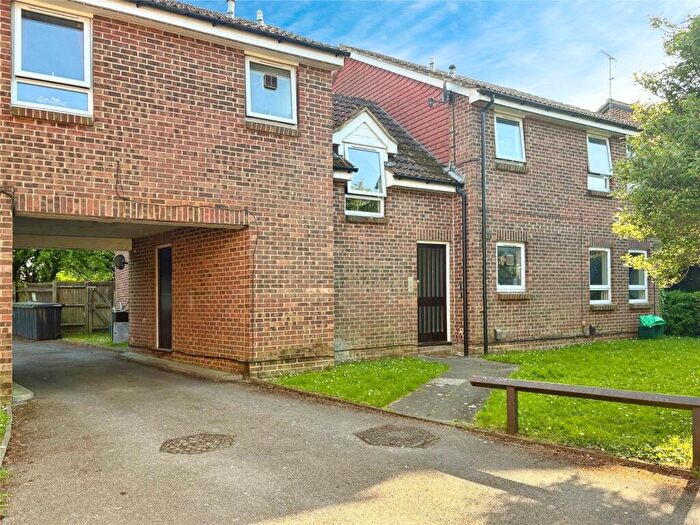 Studio To Rent In Wyre Court, Tilehurst, Reading, RG31