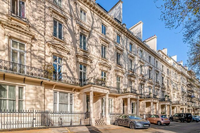 1 Bedroom Flat For Sale In Westbourne Terrace, Bayswater, London, W2
