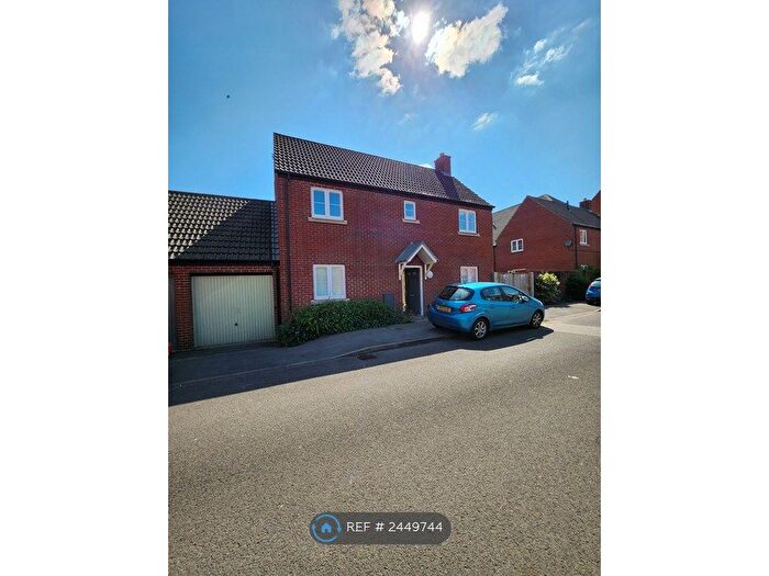 4 Bedroom Detached House To Rent In Brownings Lane, Dursley, GL11