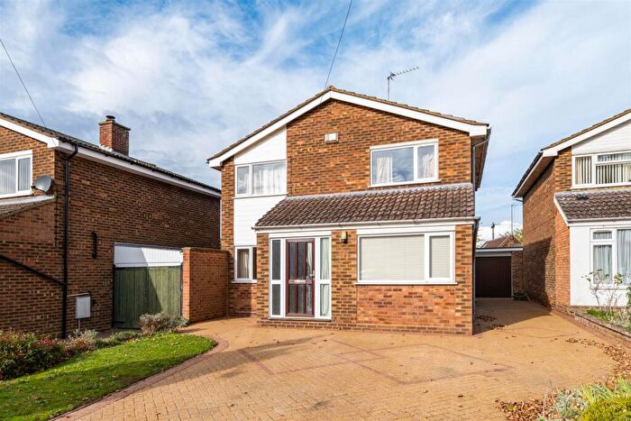 4 Bedroom Detached House For Sale In Red Lion Close, Cranfield, Bedford, MK43