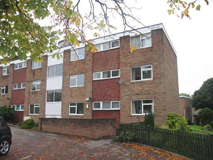 2 Bedroom Flat To Rent In Petersgarth, Moorhead Lane, Shipley, West Yorkshire, BD18