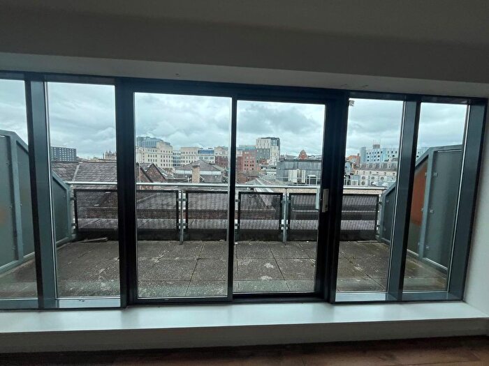 3 Bedroom Flat To Rent In Concert Street, Liverpool, L1