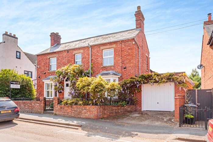 4 Bedroom Detached House For Sale In Main Road, Grendon, Northamptonshire, NN7