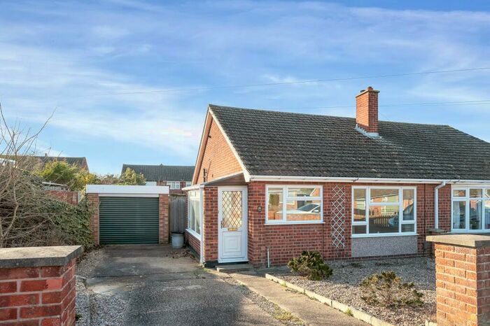 2 Bedroom Bungalow To Rent In Grange Drive, Melton Mowbray, LE13