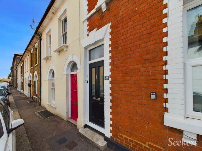 2 Bedroom Flat To Rent In Langdon Road, Rochester, ME1