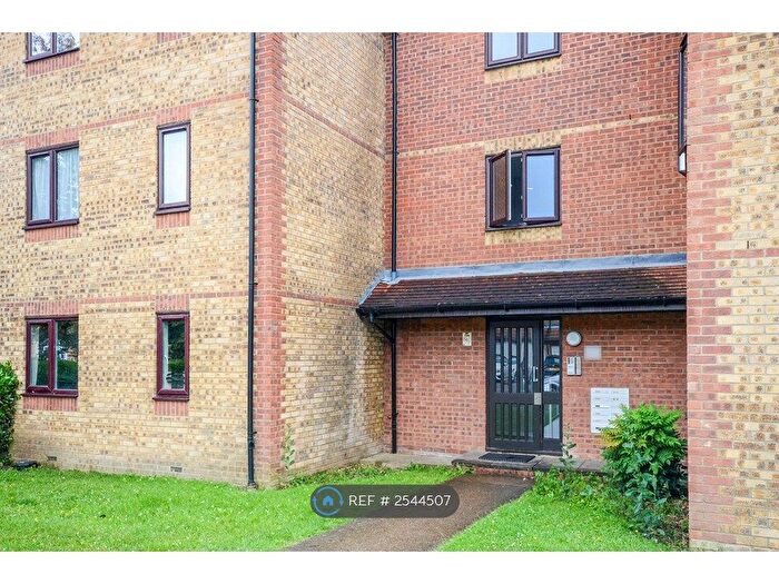 Studio To Rent In Purbeck House, Watford, WD18