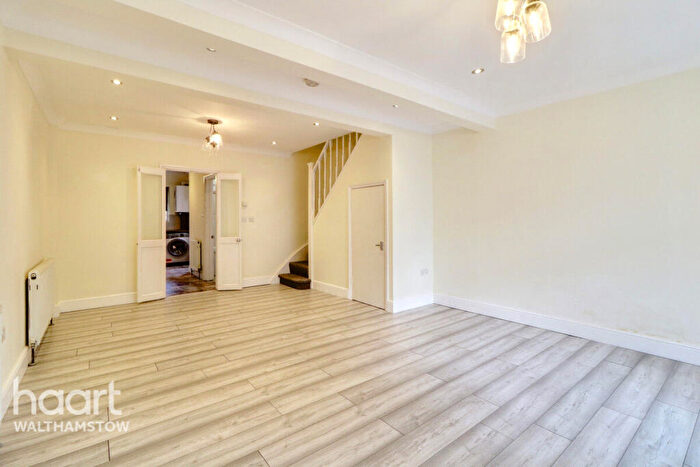 2 Bedroom Terraced House For Sale In Goldsmith Road, Walthamstow, E17
