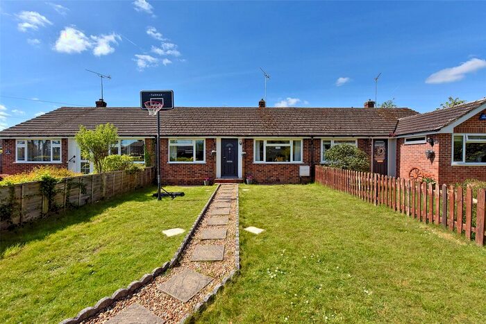 2 Bedroom Bungalow To Rent In The Orchard, Marlow, Buckinghamshire, SL7