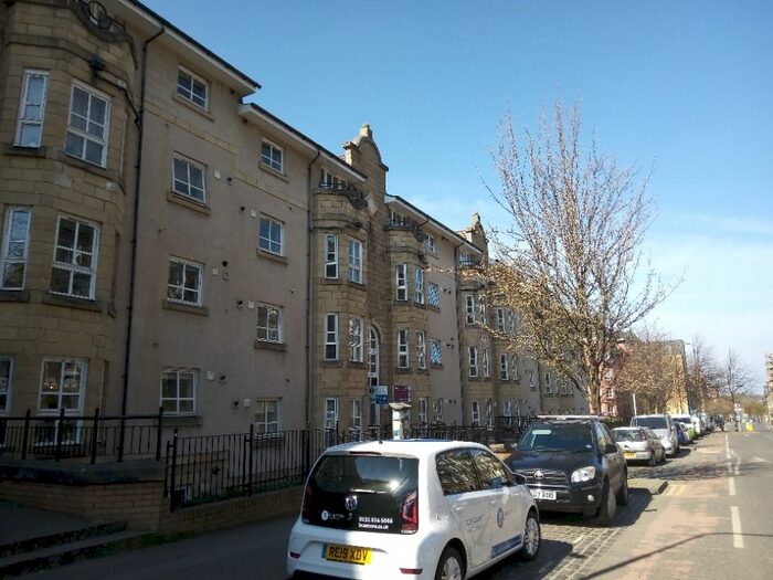 2 Bedroom Flat To Rent In Mcdonald Road, Bellevue, Edinburgh EH7