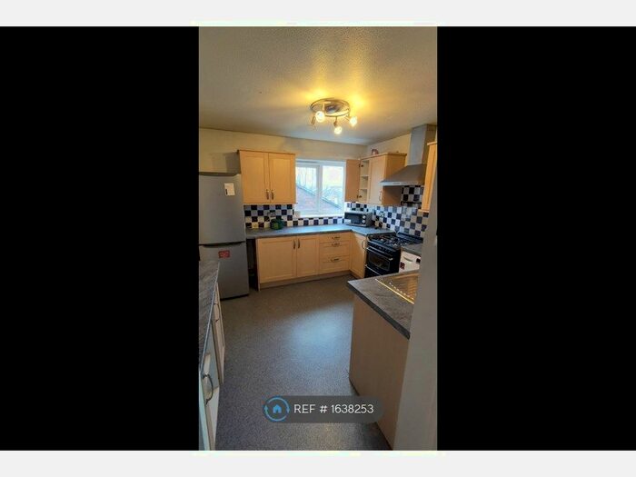 1 Bedroom Flat To Rent In Hickin Close, London, SE7