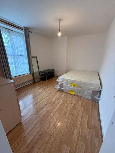 4 Bedroom Flat To Rent In London, E2