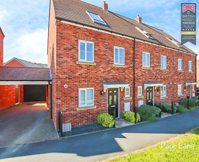 3 Bedroom Town House For Sale In Newland Avenue, Bishop's Stortford, Hertfordshire, CM23