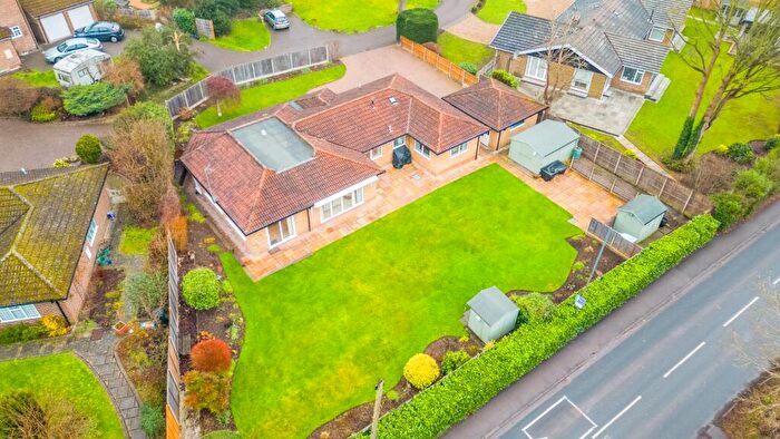 4 Bedroom Detached House For Sale In St. Ives Close, Welwyn, Hertfordshire, AL6
