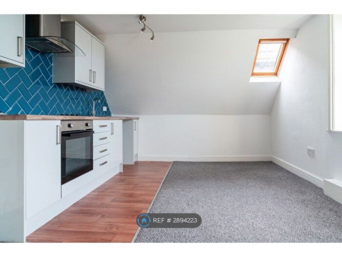 2 Bedroom Flat To Rent In Beach Rise, Westgate-On-Sea, CT8