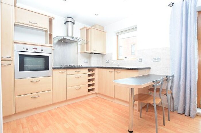 2 Bedroom Property To Rent In Leadmill Court, Sheffield, S1