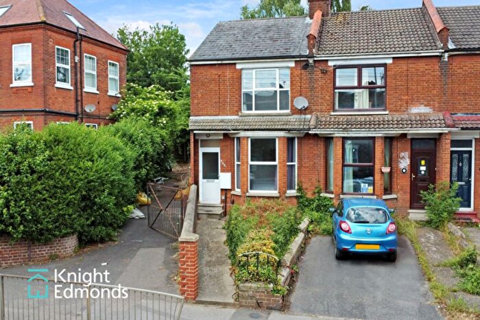 3 Bedroom End Of Terrace House For Sale In Tonbridge Road, Maidstone, ME16