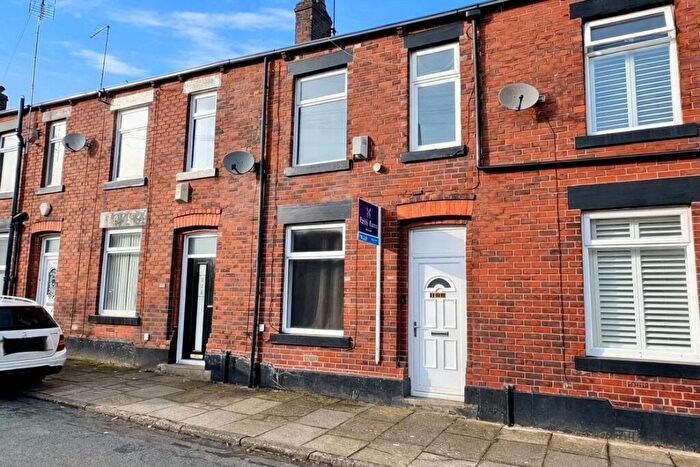 2 Bedroom Terraced House To Rent In Malvern Street West, Rochdale, Greater Manchester, OL11