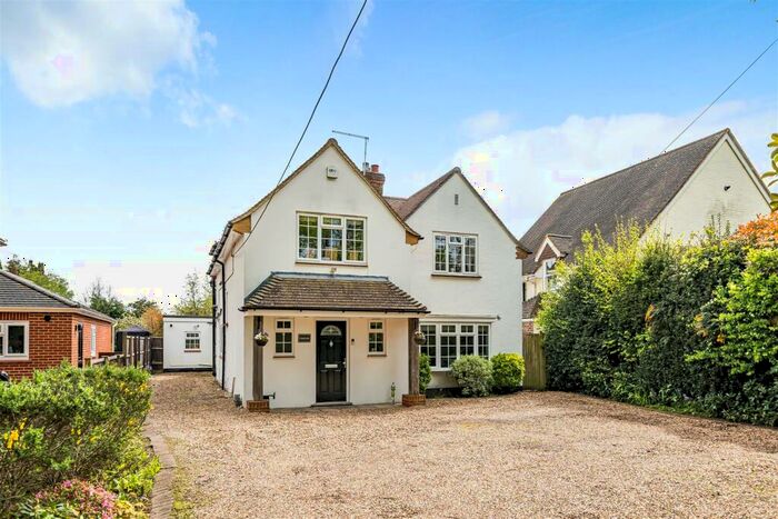 4 Bedroom House For Sale In Brentmoor Road, West End, Woking, GU24