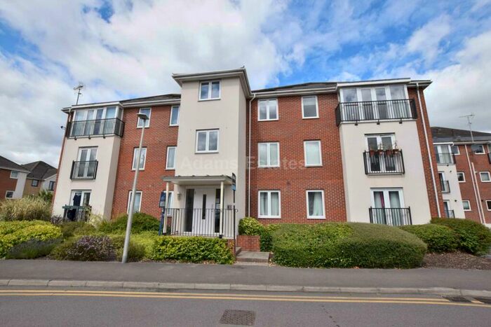 2 Bedroom Apartment To Rent In Kennet House, Regis Park, RG6