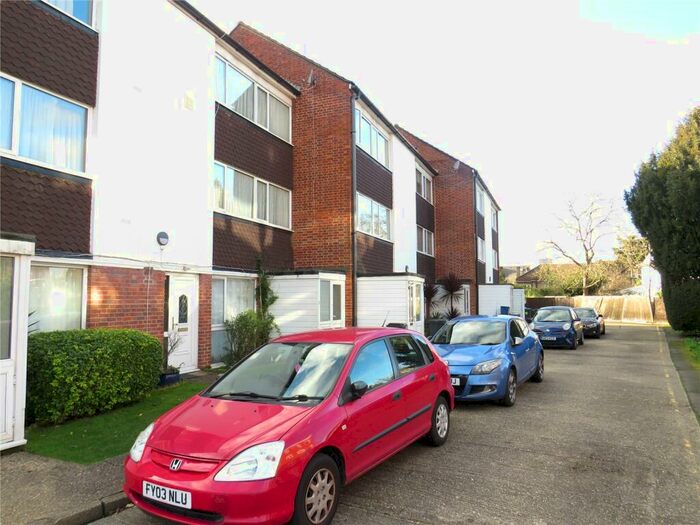 2 Bedroom Maisonette To Rent In Edgecumbe Court, Ashburton Road, Croydon, Surrey, CR0