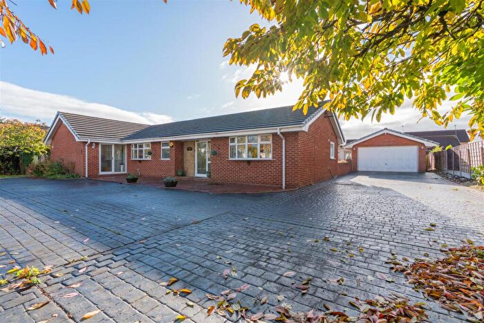 4 Bedroom Bungalow For Sale In Station Road, Winsford, CW7