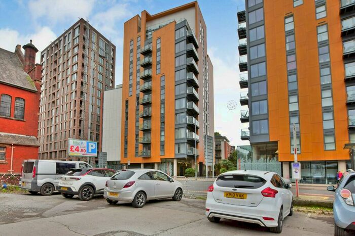 2 Bedroom Apartment To Rent In Skyline Central, Goulden Street, Manchester, M4