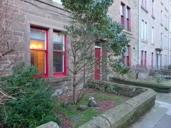 1 Bedroom Flat To Rent In Roseangle, West End, Dundee, DD1
