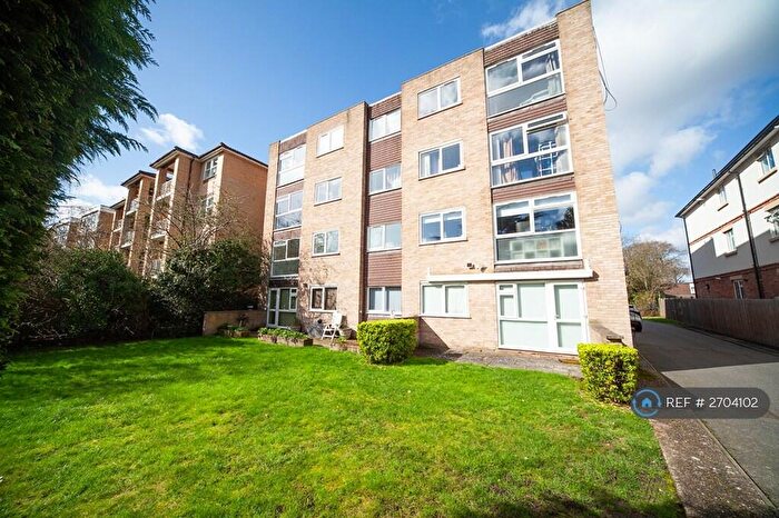 2 Bedroom Flat To Rent In Hayne Road, Beckenham, BR3